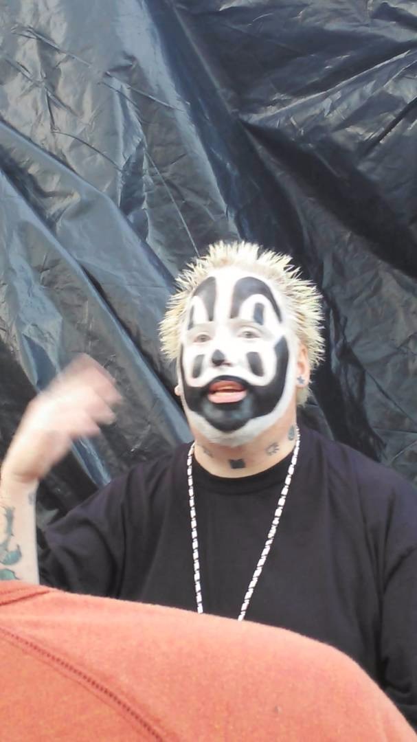 violent-j-speaking-on-gathering.jpg