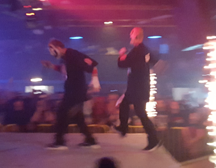 ballas-xmas-blur.png