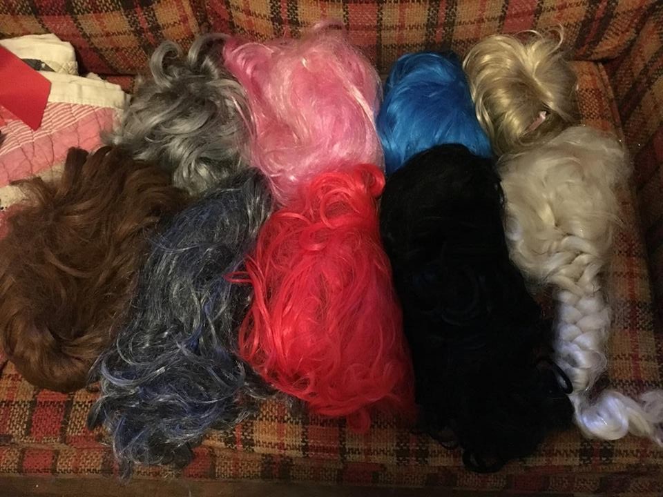 wigs.jpg wigs.jpg